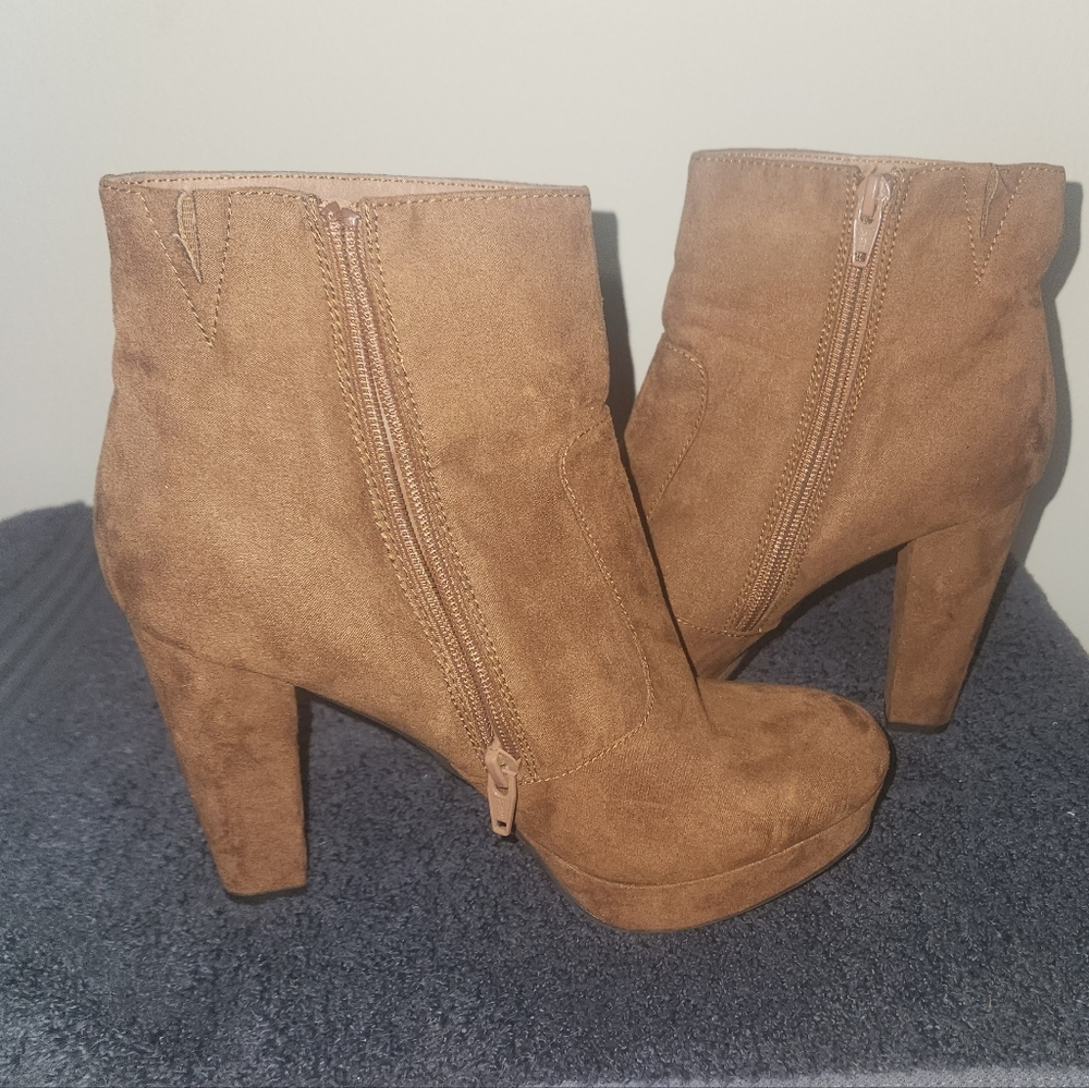 Brown Mossimo Faux Suede Side Zip Booties Size 8